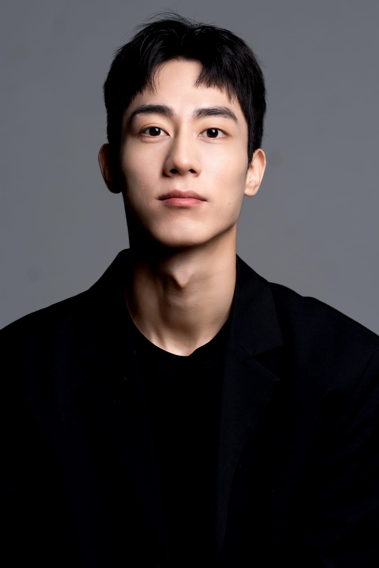 김신율 프로필 7