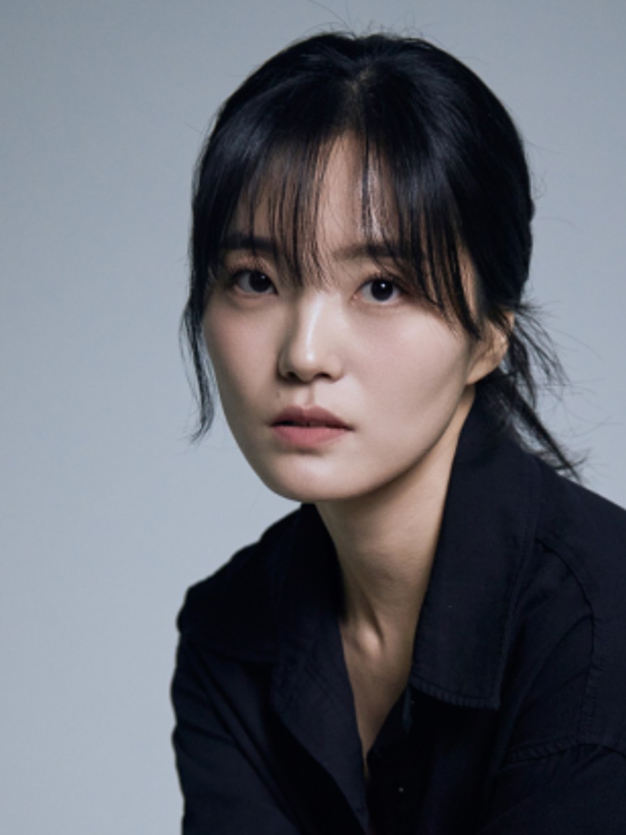 김윤지
